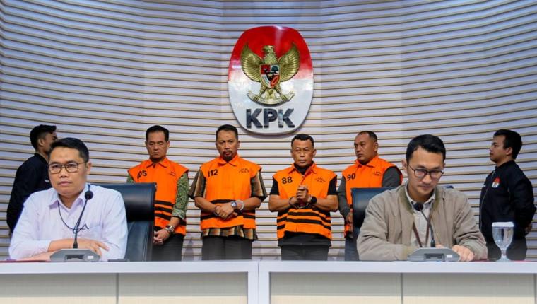 OTT Bupati Ponorogo: KPK Amankan Rp500 Juta, Tetapkan 4 Tersangka Kasus Suap dan Gratifikasi