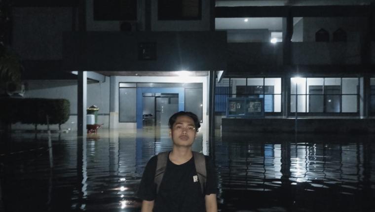 Banjir Kembali Rendam FKIP Unmul, Mahasiswa dan Dekanat Sepakat Butuh Solusi Konkret