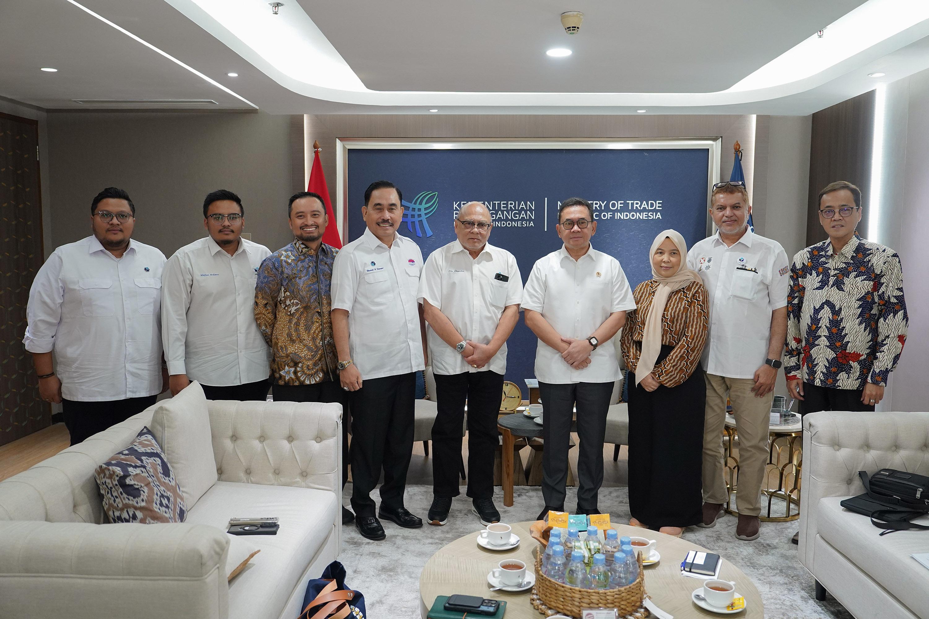 Mendag Budi Santoso Terima Audiensi Depalindo, Bahas Penguatan Ekspor dan Efisiensi Logistik