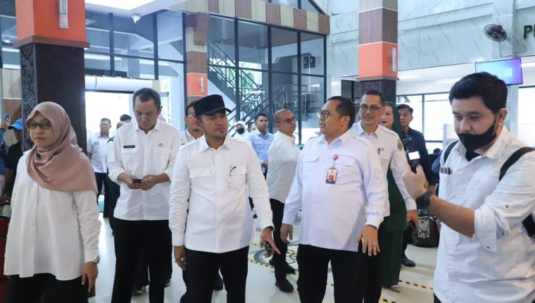 Sidak RSUD Kanujoso, Gubernur Kaltim Soroti Lonjakan Pasien Pasca Lebaran