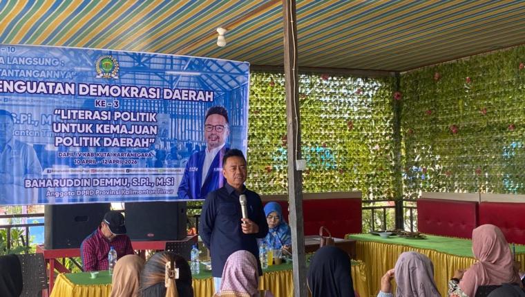 Literasi Politik Jadi Sorotan, Baharuddin Demmu Gaungkan Demokrasi Berkualitas di Kukar